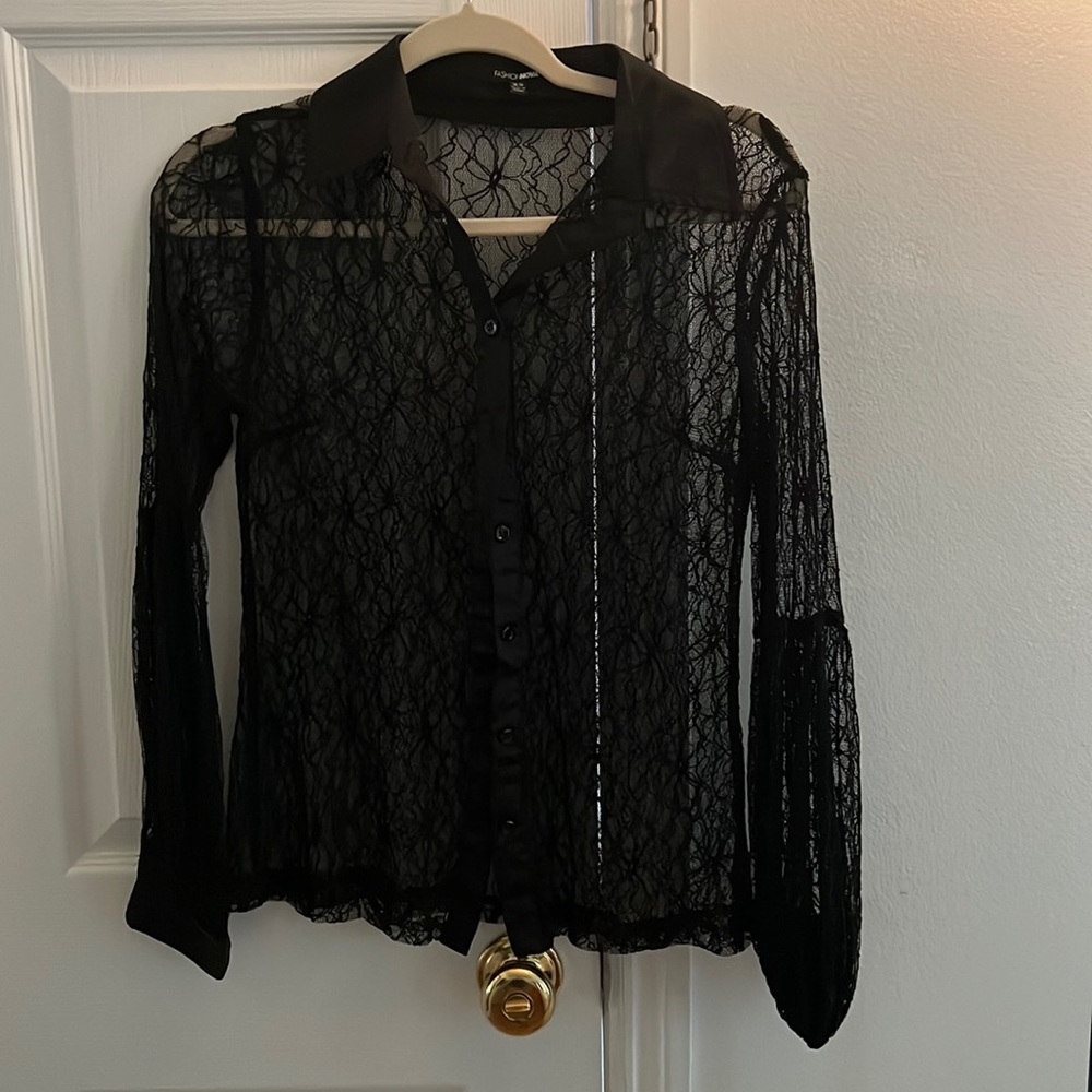 Fashion Nova Lace Long Sleeve Size XS - Like New